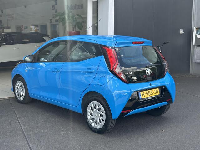 Toyota AYGO 1.0 VVT-i x-play Apple Android carplay | Airco | Parkeercamera