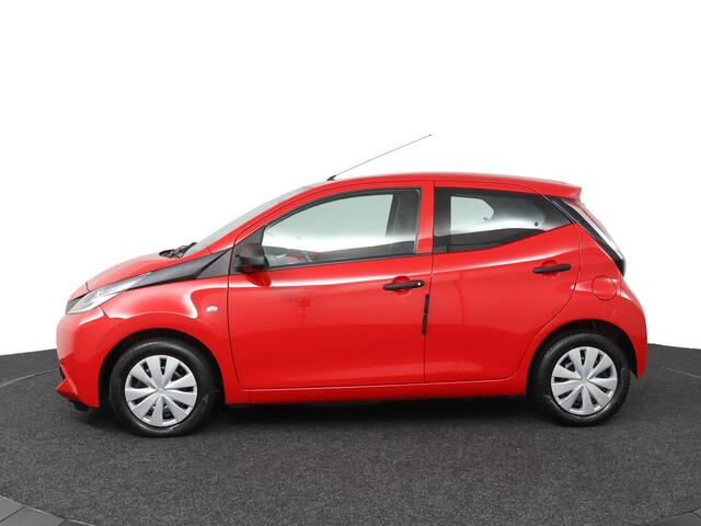 Toyota AYGO 1.0 VVT-i x-now | Airco | Bluetooth telefonie en muziek streaming |
