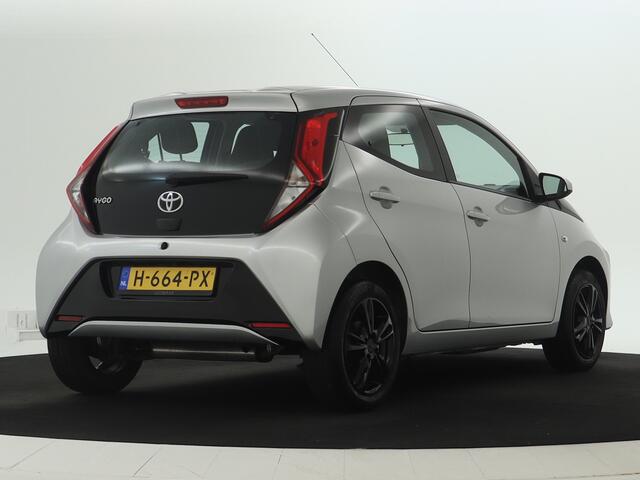 Toyota AYGO 1.0 VVT-i x-play