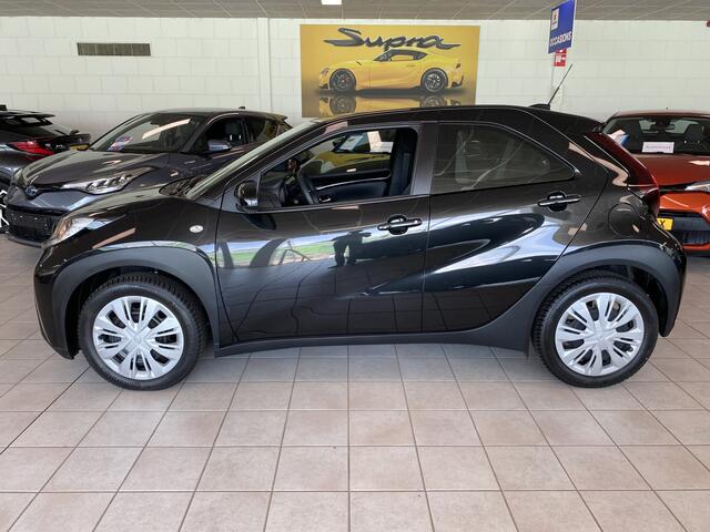 Toyota AYGO X 1.0 VVT-i MT Play