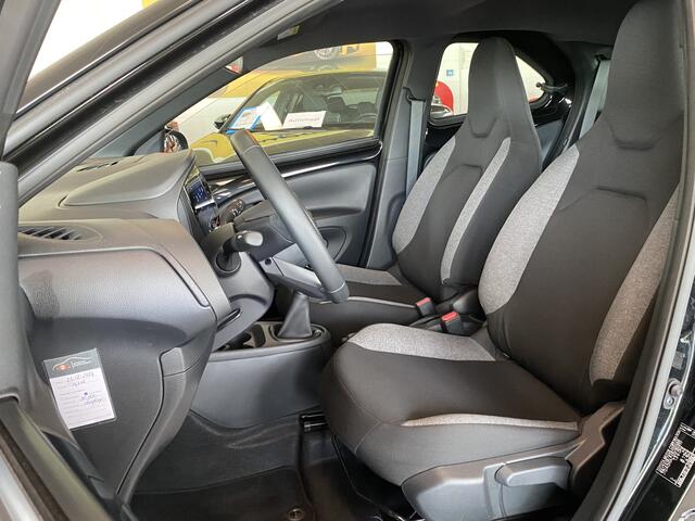 Toyota AYGO X 1.0 VVT-i MT Play