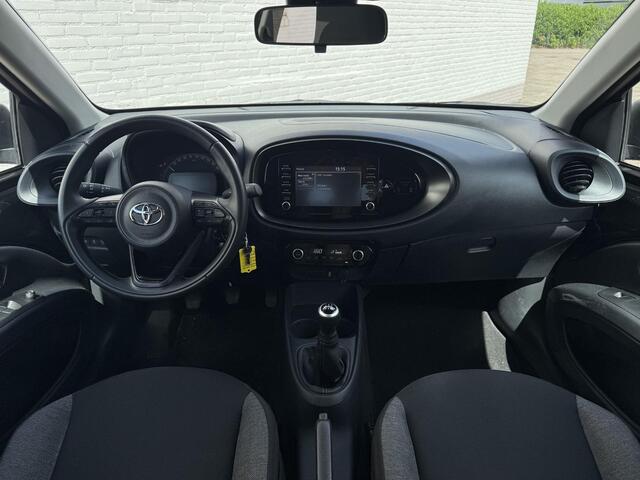 Toyota AYGO X 1.0 VVT-i MT first / Afn. Trekhaak / Camera / Apple Carplay & Android Auto / DAB / LED / Elektrische Ramen / Centrale Vergrendeling /
