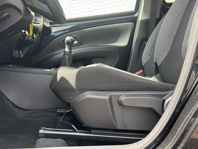 Toyota AYGO X 1.0 VVT-i MT first / Afn. Trekhaak / Camera / Apple Carplay & Android Auto / DAB / LED / Elektrische Ramen / Centrale Vergrendeling /