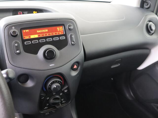 Toyota AYGO 1.0 VVT-i x-fun I Airco I 5 Deurs I Zuinig I Centrale vergrendeling met afstandsbediening I Elektrische ramen voor I 1e Eigenaar I Volledig LOUWMAN Onderhouden I