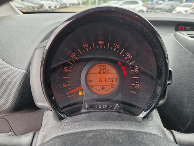 Toyota AYGO 1.0 VVT-i x-fun