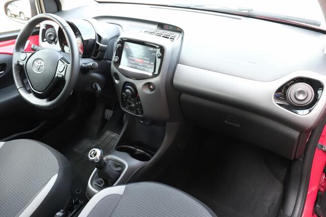 Toyota AYGO 1.0 VVT-i x-play | Apple Carplay & Android auto | Achteruitrijca