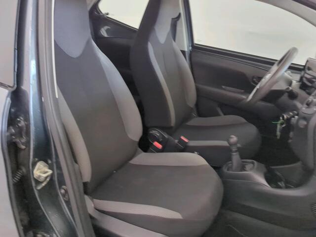 Toyota AYGO 1.0 VVT-i x-fun Airco | Bluetooth | Full LED | Start/Stop | Stuurbekrachtiging | NL-Auto | Volledig Onderh.