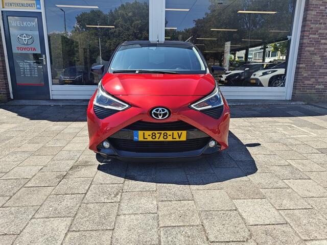 Toyota AYGO 1.0 VVT-i x-clusiv