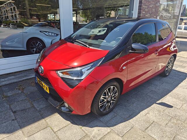 Toyota AYGO 1.0 VVT-i x-clusiv