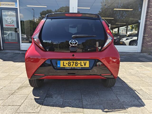 Toyota AYGO 1.0 VVT-i x-clusiv