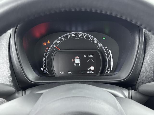 Toyota AYGO X 1.0 VVT-i MT Play | Voorstoelen Verwarmd | Airco | Apple Carplay/Android Auto | Cruise Control Adaptief | Rijstrooksensor Met Correctie |
