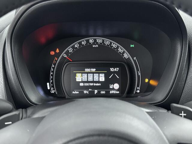 Toyota AYGO X 1.0 VVT-i S-CVT Premium Limited | Parkeercamera | Metaallak | Lichtmetalen Velgen |
