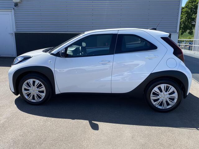 Toyota AYGO X 1.0 VVT-i S-CVT Play Automaat, AppleCarPlay/Android Auto Navigatie, Achteruitrij camera, Airconditioning, Adaptieve cruise control