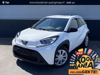 toyota-aygo-x-1.0-vvt-i-s-cvt-play-