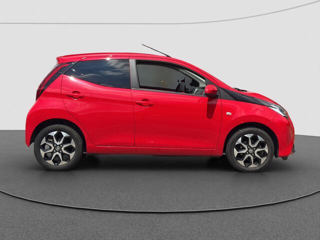 Toyota AYGO 1.0 VVT-i x-first | Apple Carplay | Camera