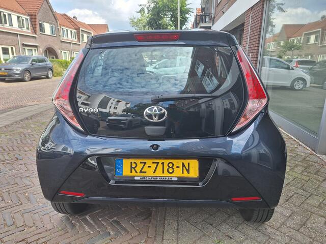 Toyota AYGO 1.0 VVT-i X-Play 5Drs /44.000 Km/Camera/Airco/1e Eig/Garantie