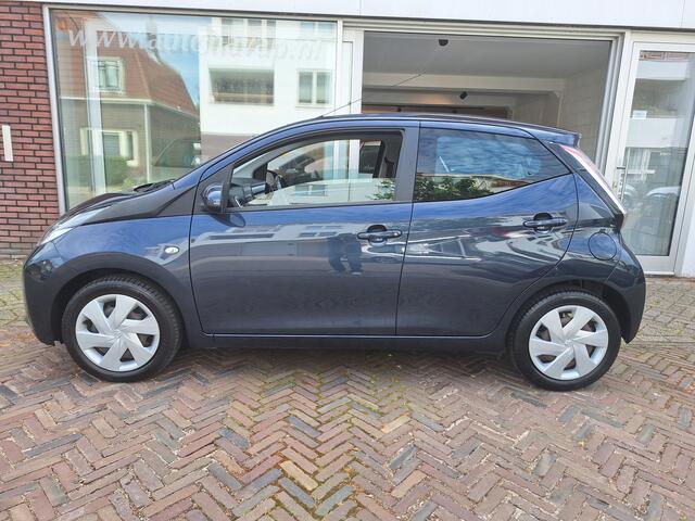 Toyota AYGO 1.0 VVT-i X-Play 5Drs /44.000 Km/Camera/Airco/1e Eig/Garantie