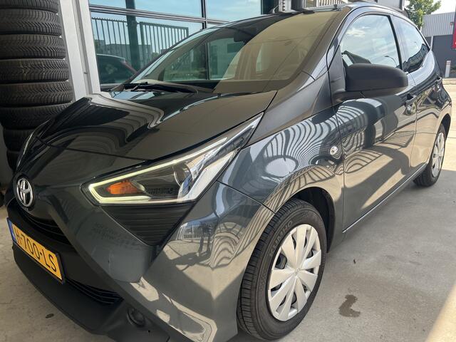 Toyota AYGO 1.0 VVT-i x-fun 5 Deurs | AIRCO | BLUETOOTH
