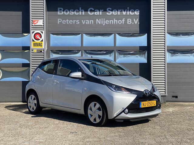 Toyota AYGO 1.0 VVT-i x-play AIRCO 0NAVIGATIE CRUISE BLUETOOTH LED CAMERA 57DKM