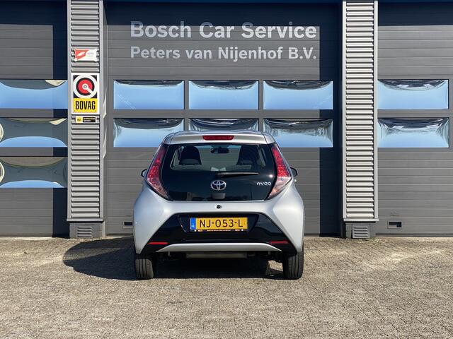 Toyota AYGO 1.0 VVT-i x-play AIRCO 0NAVIGATIE CRUISE BLUETOOTH LED CAMERA 57DKM