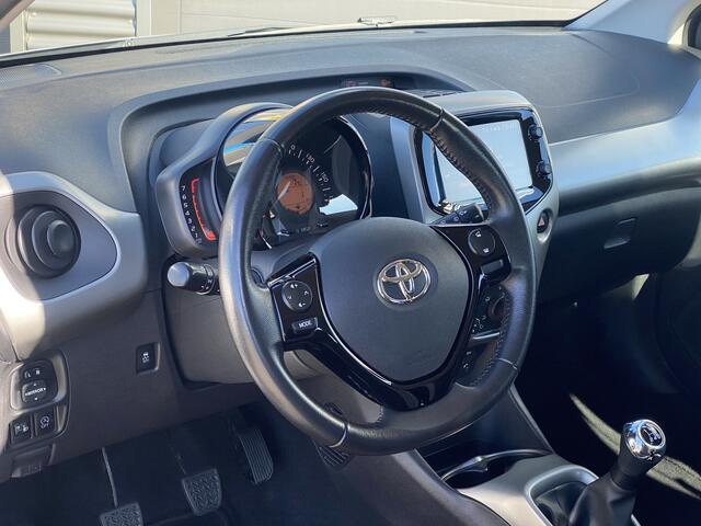 Toyota AYGO 1.0 VVT-i x-play AIRCO 0NAVIGATIE CRUISE BLUETOOTH LED CAMERA 57DKM