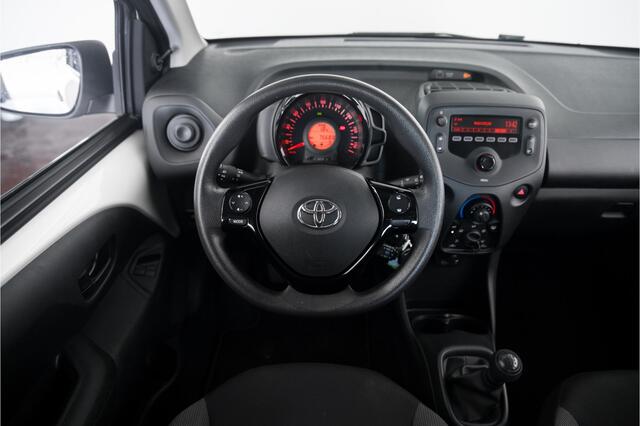 Toyota AYGO 1.0 VVT-i x-fun Airco