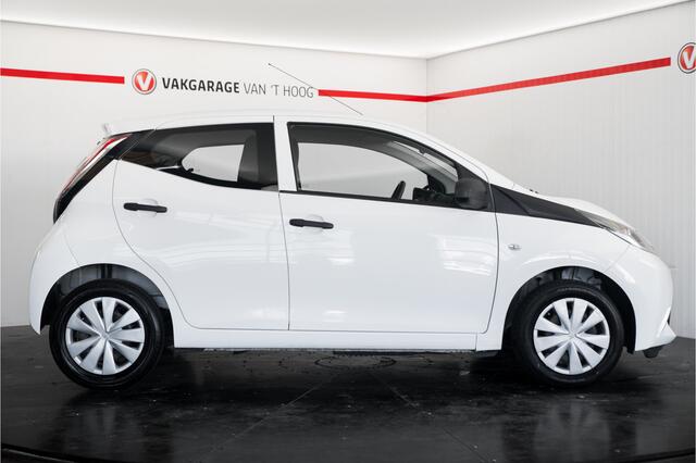 Toyota AYGO 1.0 VVT-i x-fun Airco