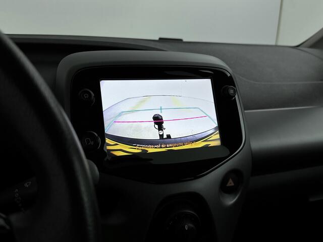 Toyota AYGO 1.0 VVT-i x-play | NL-Auto | Fietsendragerbeugel | Apple Carplay -/ Android Auto |