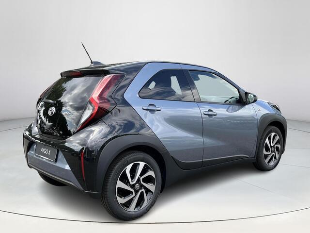 Toyota AYGO X 1.0 VVT-i MT Pulse | Celestite Grey met zwart dak | Nieuw uit voorraad leverbaar |