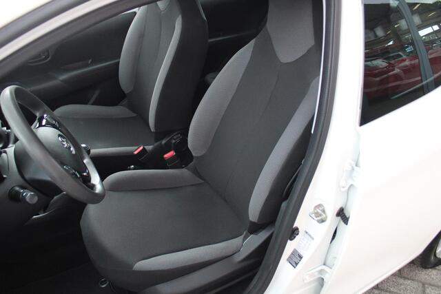 Toyota AYGO 1.0 VVT-i x-fun , 1e Eigenaar en Dealer ondehouden!