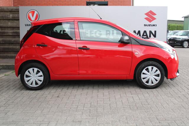 Toyota AYGO 1.0 VVT-i x-fun , 1e Eigenaar en Dealer onderhouden