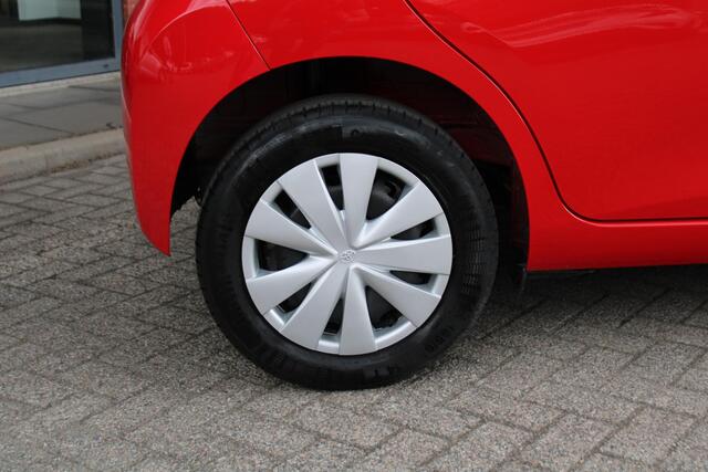 Toyota AYGO 1.0 VVT-i x-fun , 1e Eigenaar en Dealer onderhouden