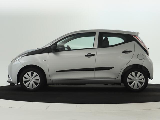 Toyota AYGO 1.0 VVT-i x-fun