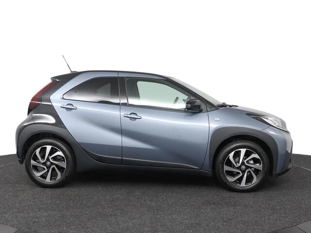 Toyota AYGO X 1.0 VVT-i MT Pulse | 17" lichtmetalen velgen | Automatische airco | Privacy Glass |