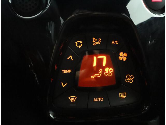 Toyota AYGO 1.0 VVT-i x-JBL | Climate control | Achteruitrijcamera | Lichtmetalen velgen |