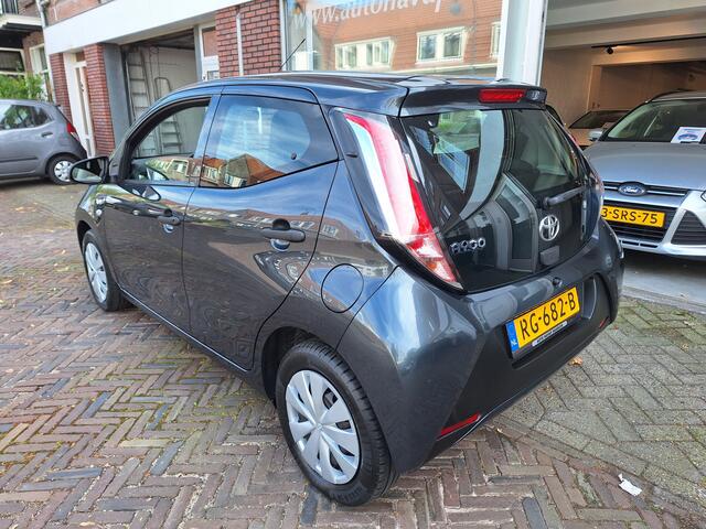 Toyota AYGO 1.0 VVT-i X-Fun 5Drs /66.000 Km/Airco/Bluetooth/Led/Garantie
