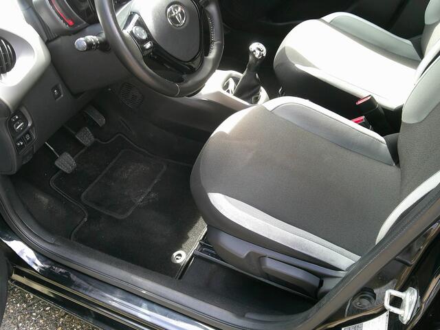 Toyota AYGO 1.0 VVT-i x-play Trekhaak