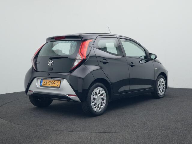 Toyota AYGO 1.0 VVT-i x-play