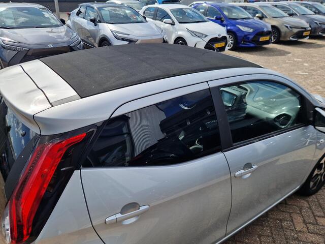 Toyota AYGO 1.0 VVT-i x-joy cabrio Slechts 21.652 KM!