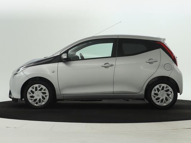 Toyota AYGO 1.0 VVT-i X-Play | Apple CarPlay | Android Auto |