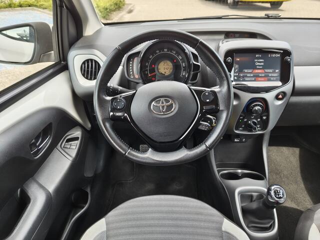 Toyota AYGO 1.0 VVT-i x-play limited | El. Vouwdak | Android Auto, Apple Car
