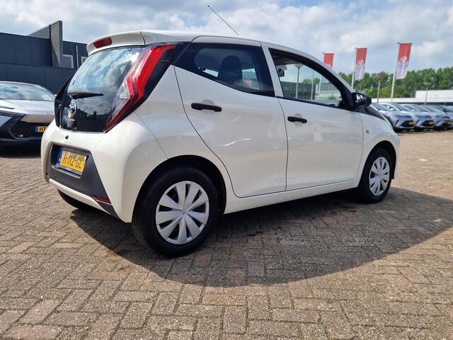 Toyota AYGO 1.0 VVT-i x-fun