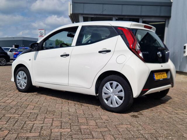 Toyota AYGO 1.0 VVT-i x-fun