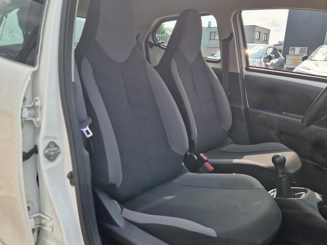 Toyota AYGO 1.0 VVT-i x-fun