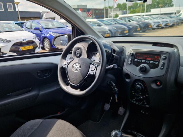 Toyota AYGO 1.0 VVT-i x-fun