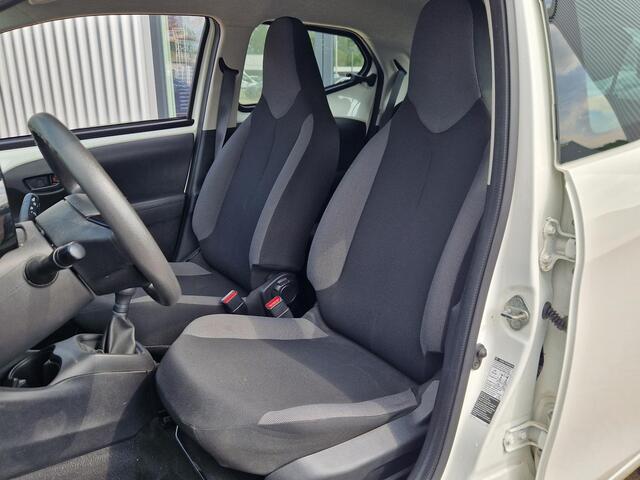 Toyota AYGO 1.0 VVT-i x-fun
