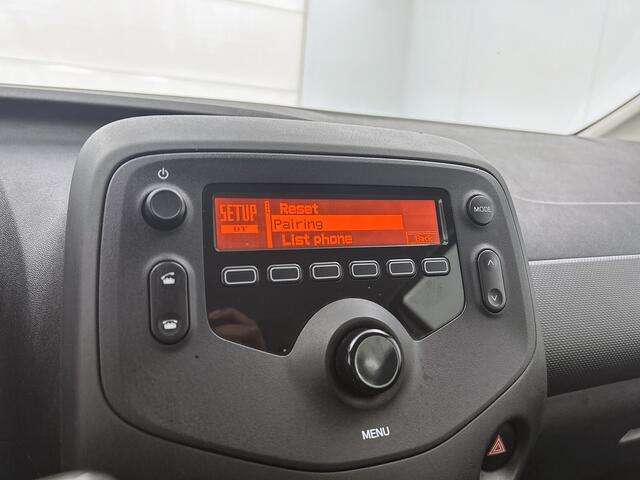 Toyota AYGO 1.0 VVT-i x-fun | Afneembare Trekhaak | Bluetooth | Airco |