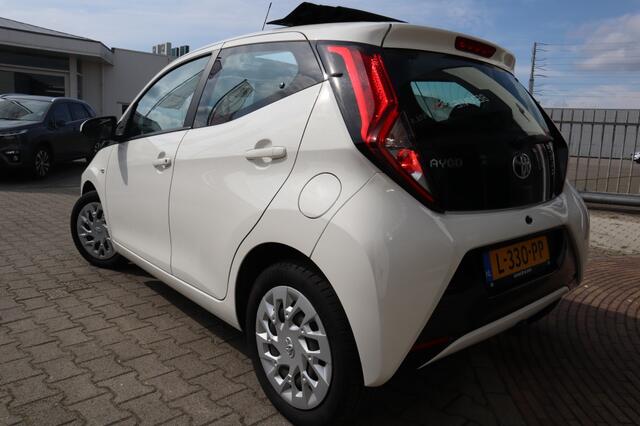 Toyota AYGO 1.0 VVT-i x-play Cabrio/Camera/Slechts 16.721km!