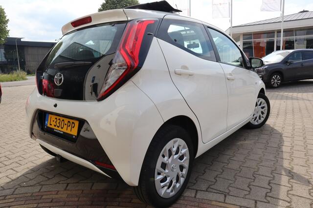 Toyota AYGO 1.0 VVT-i x-play Cabrio/Camera/Slechts 16.721km!