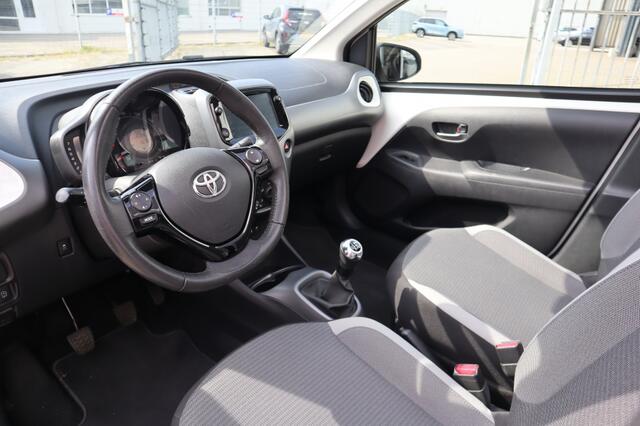 Toyota AYGO 1.0 VVT-i x-play Cabrio/Camera/Slechts 16.721km!